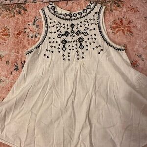 Black & White Sleeveless Tunic